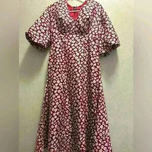 Topshop Daisy Puff Sleeve Midi- opening in the back. Tie in the back and zipper